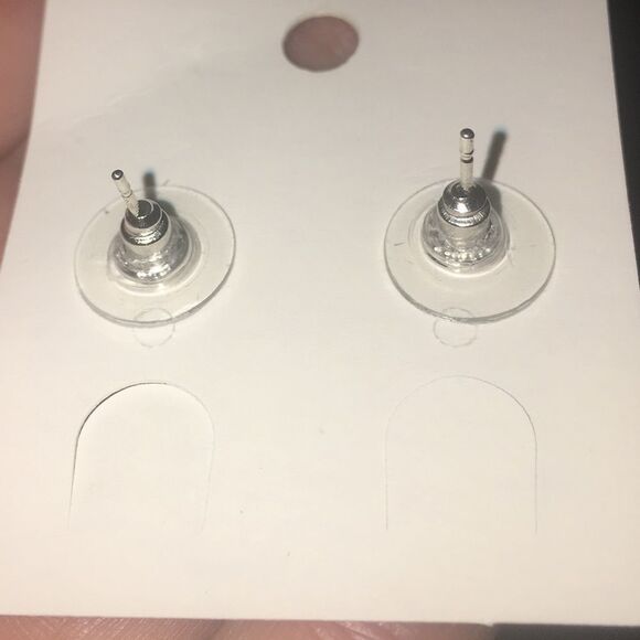 (D1)  Skull Earrings - Picture 5 of 6